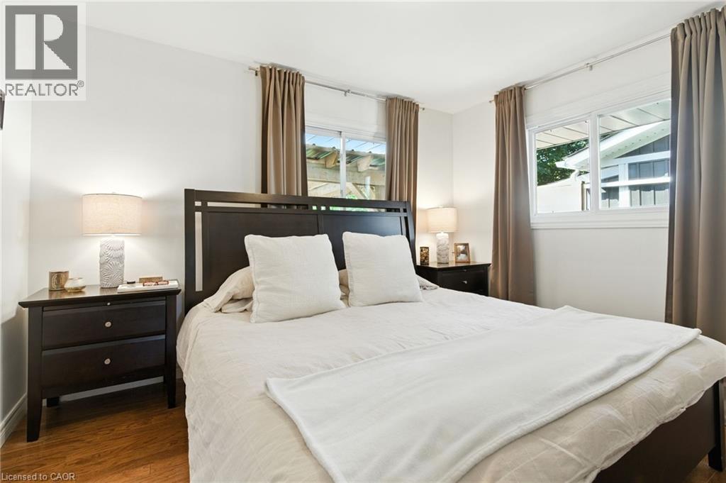 Photo 21 of 7 Oswald Avenue, St Catharines ON
