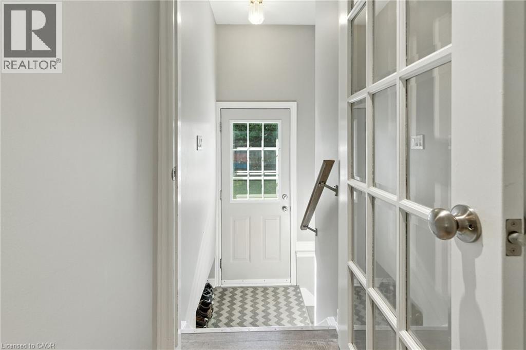 Photo 25 of 7 Oswald Avenue, St Catharines ON