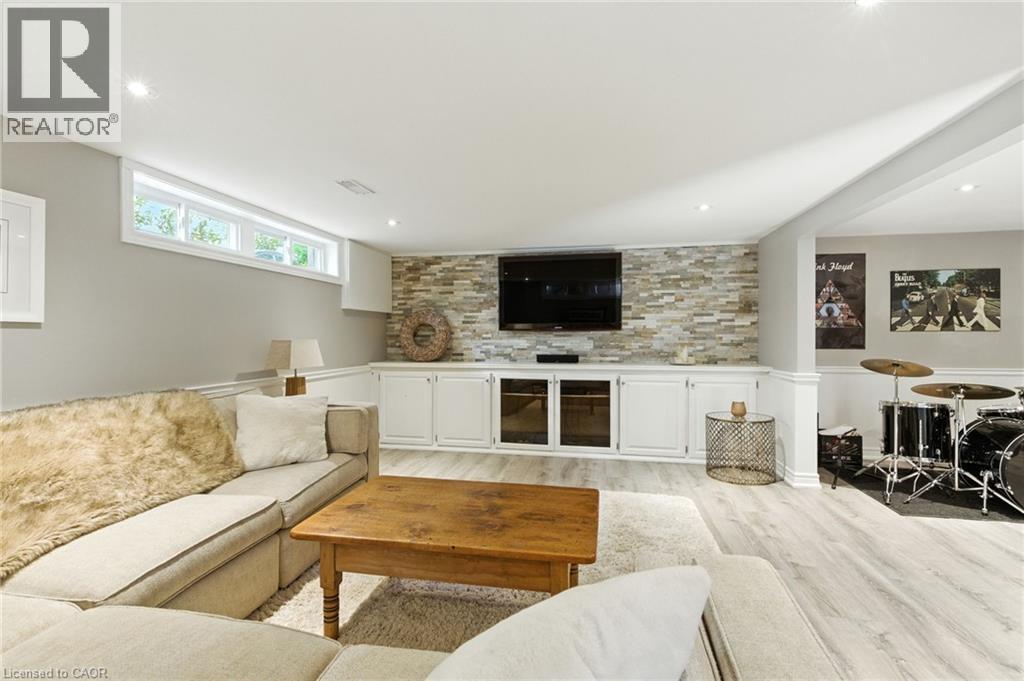 Photo 27 of 7 Oswald Avenue, St Catharines ON