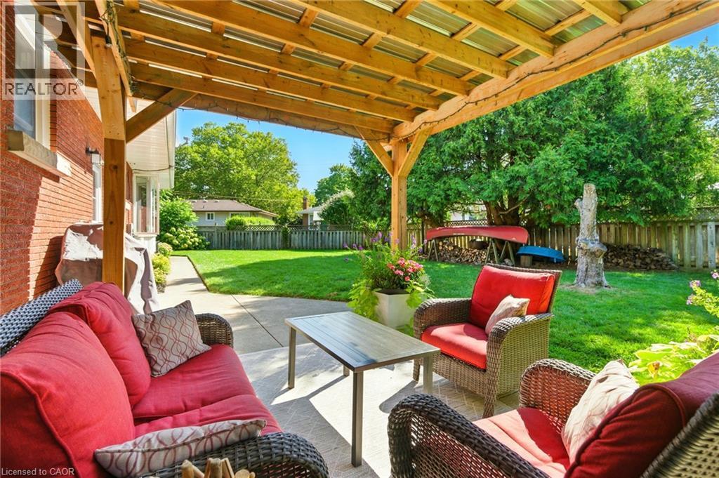 Photo 40 of 7 Oswald Avenue, St Catharines ON
