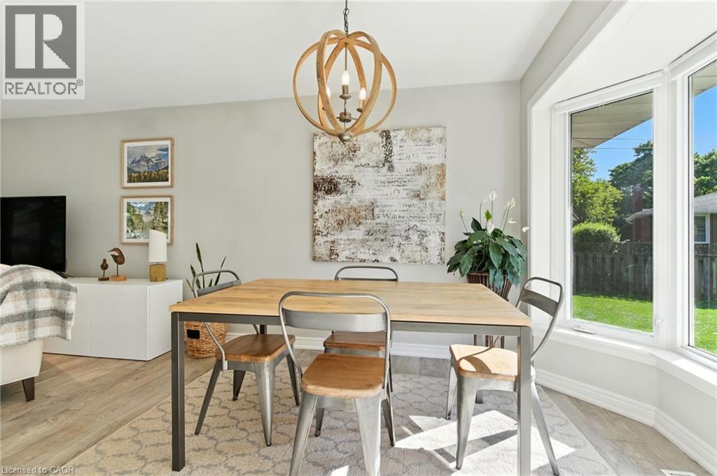 Photo 9 of 7 Oswald Avenue, St Catharines ON