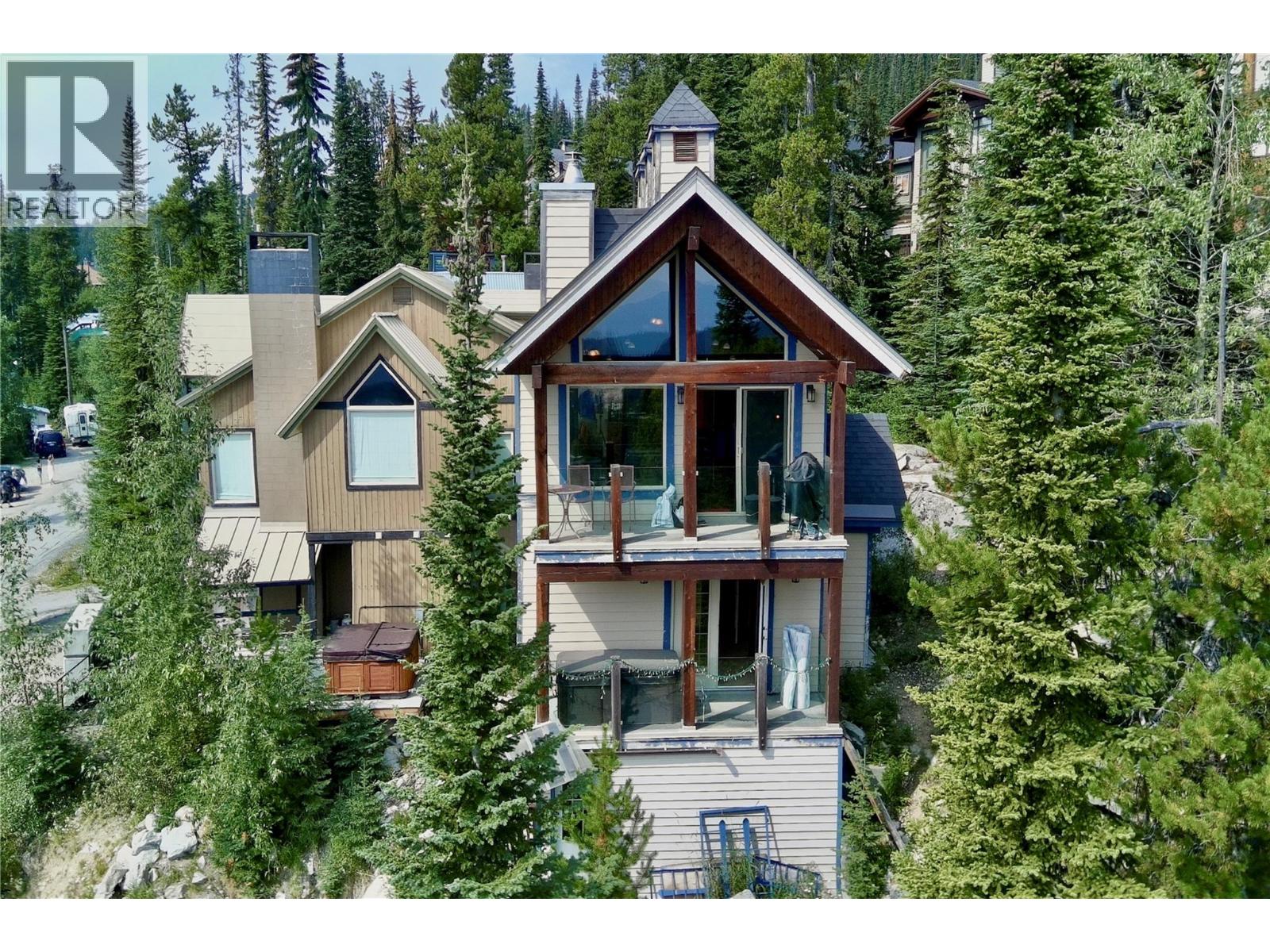 5890 Snow Pines Crescent, Big White
