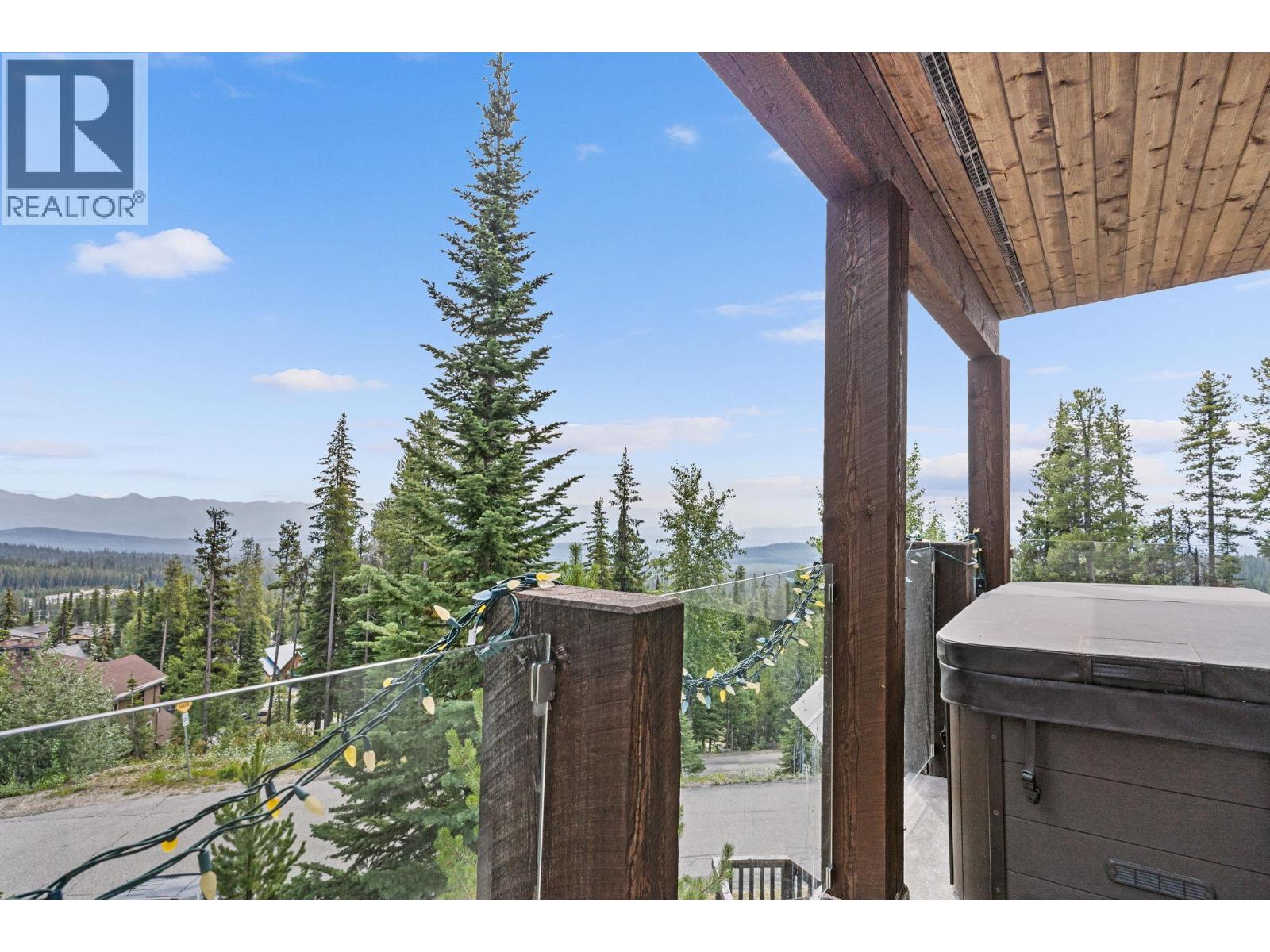 5890 Snow Pines Crescent, Big White