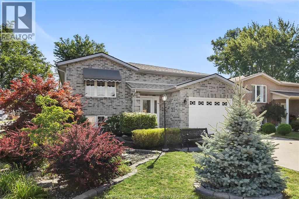 Photo 1 of 2204 Mckay Avenue, Windsor ON
