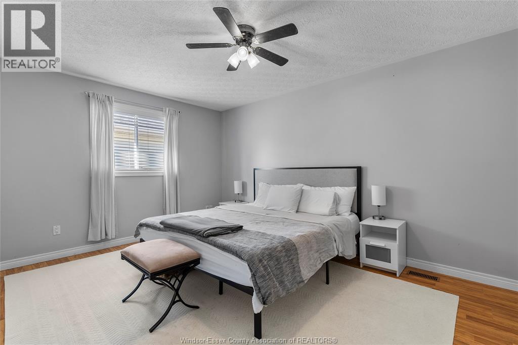 Photo 17 of 2204 Mckay Avenue, Windsor ON