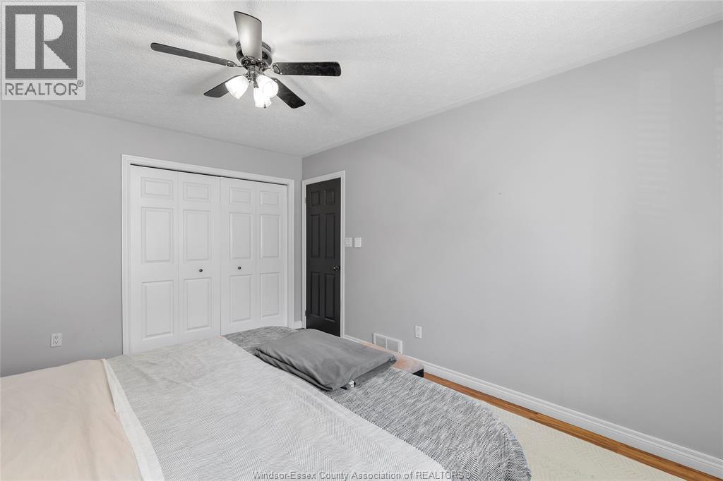 Photo 18 of 2204 Mckay Avenue, Windsor ON