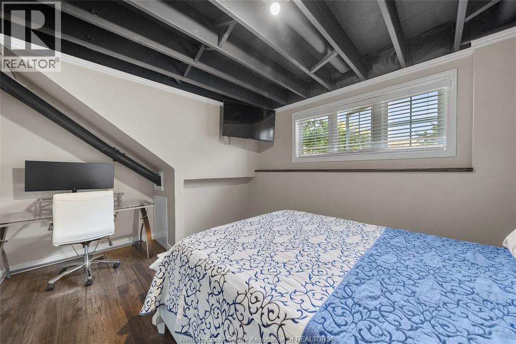 Photo 25 of 2204 Mckay Avenue, Windsor ON