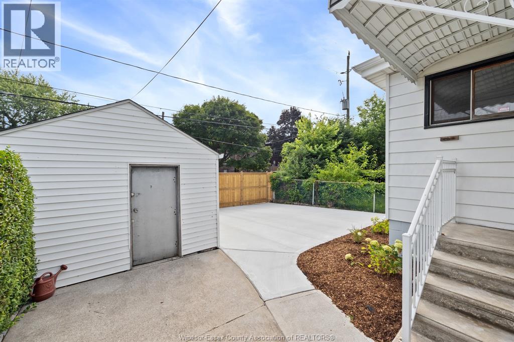 Photo 26 of 540 Mckay Ave, Windsor ON