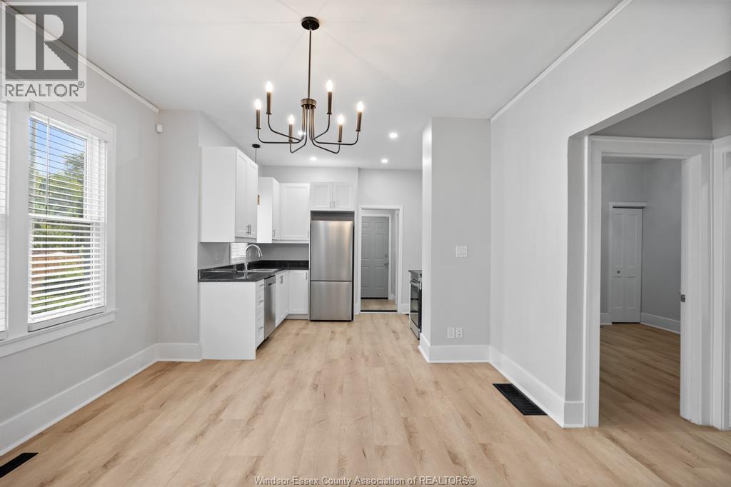 Photo 6 of 540 Mckay Ave, Windsor ON