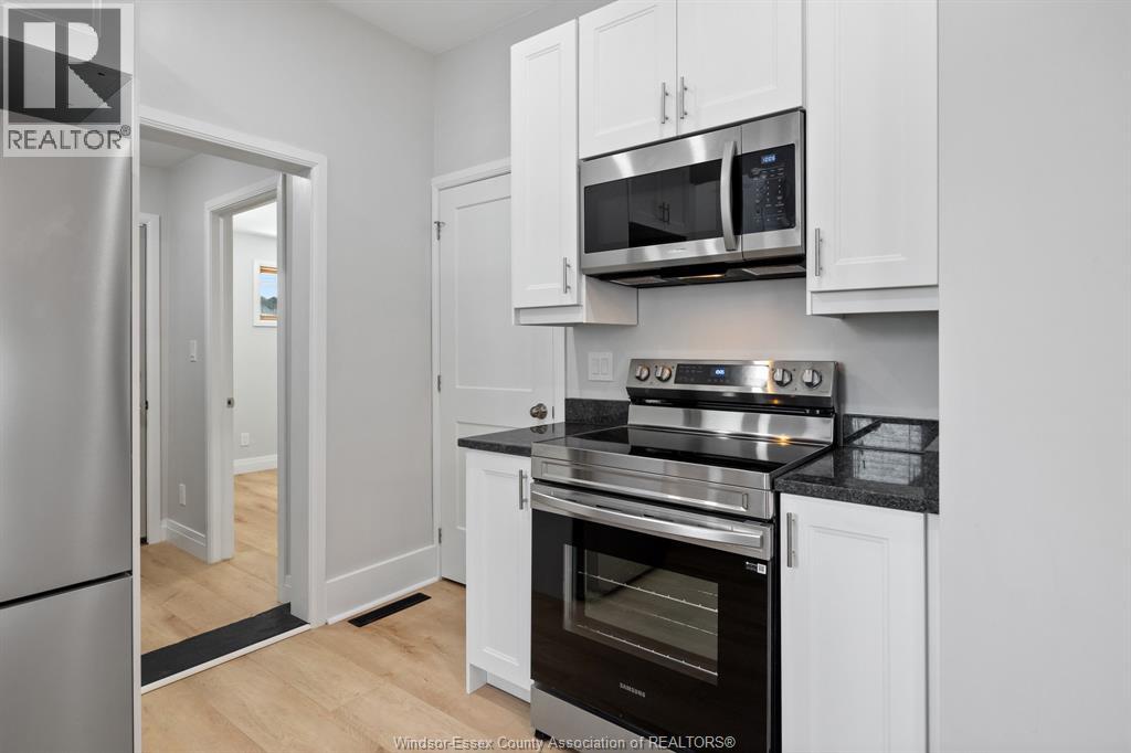 Photo 9 of 540 Mckay Ave, Windsor ON