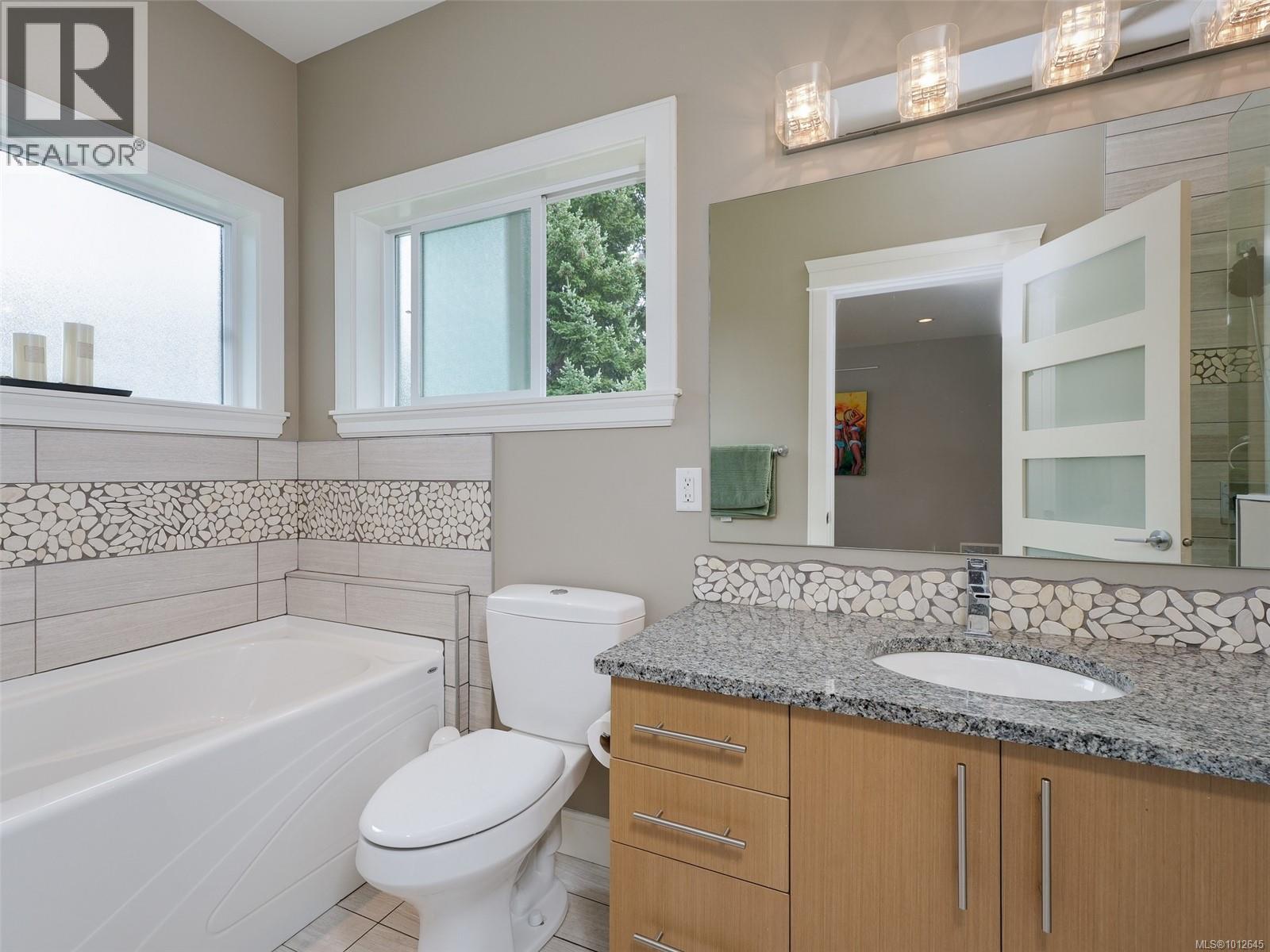  2606 Midnight Place, Langford