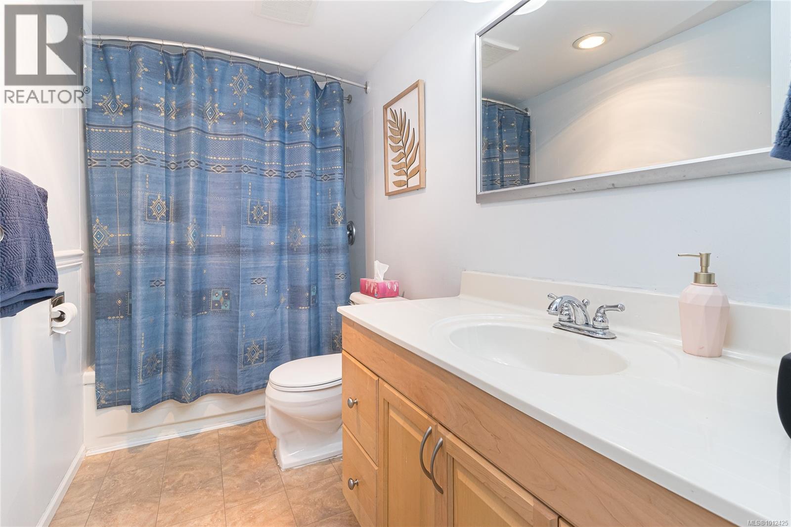 Photo 14 of 107 1366 Hillside Ave, Victoria BC