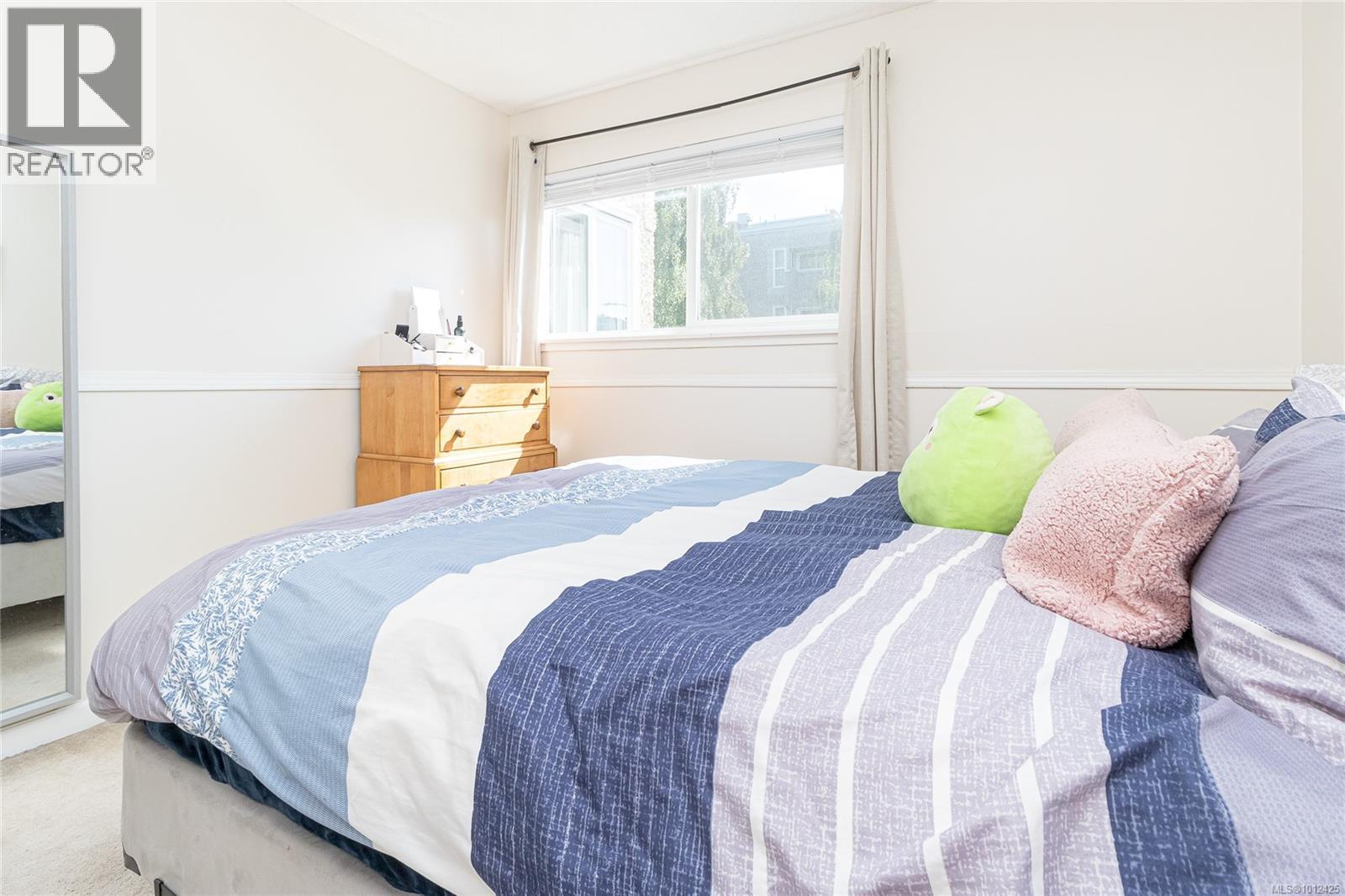 Photo 16 of 107 1366 Hillside Ave, Victoria BC