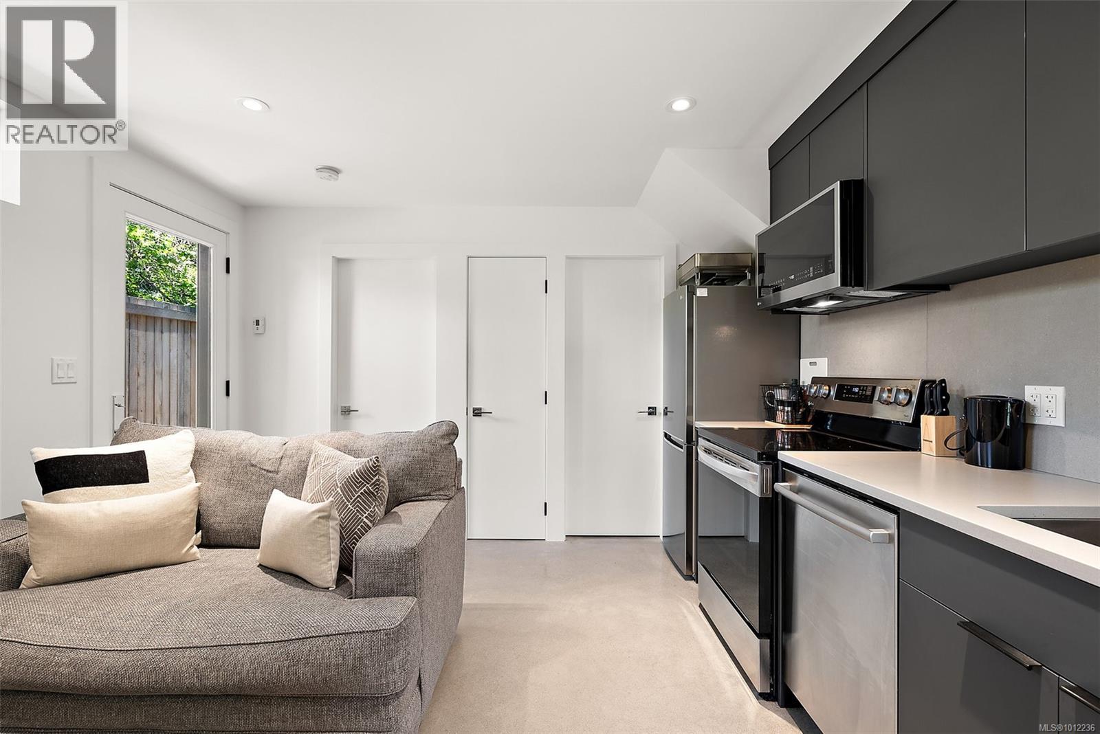 862 Somenos Street, Victoria