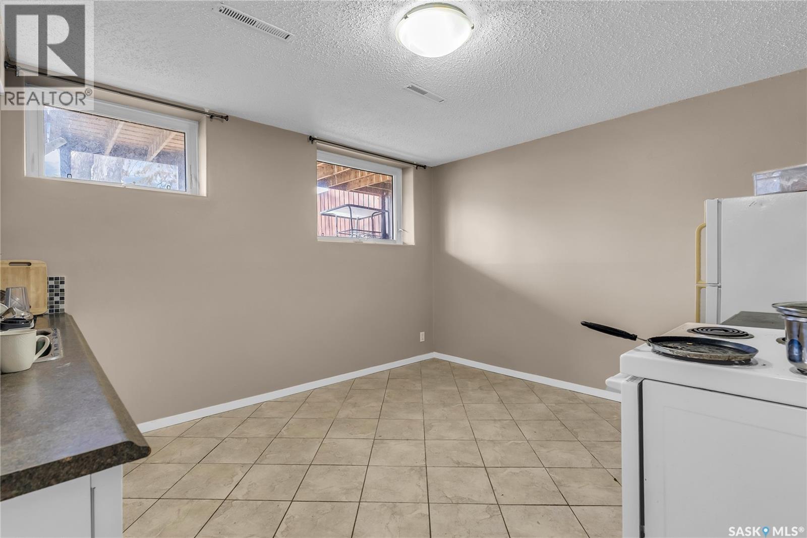 Single Family House Bungalow for Sale in  C AVENUE N Saskatoon 