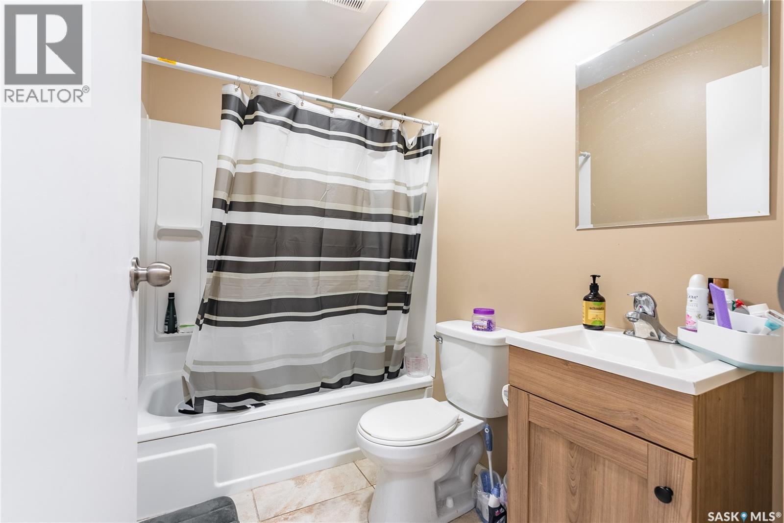 Single Family House Bungalow for Sale in  C AVENUE N Saskatoon 
