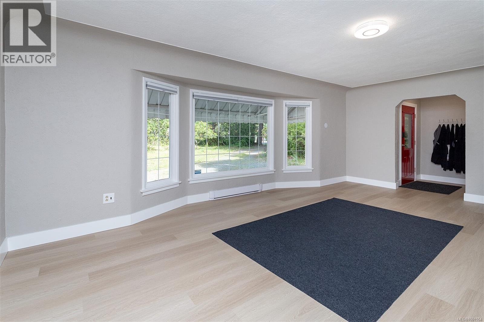 Photo 17 of 3056 Gibbins Rd, Duncan BC