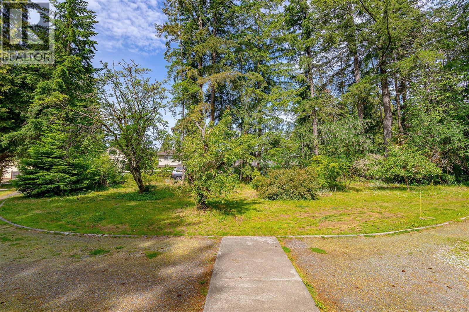 Photo 48 of 3056 Gibbins Rd, Duncan BC