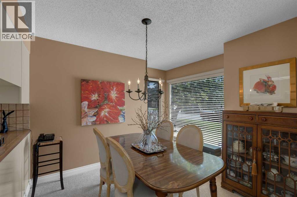 Photo 4 of 120 Deercross Road Se, Calgary AB