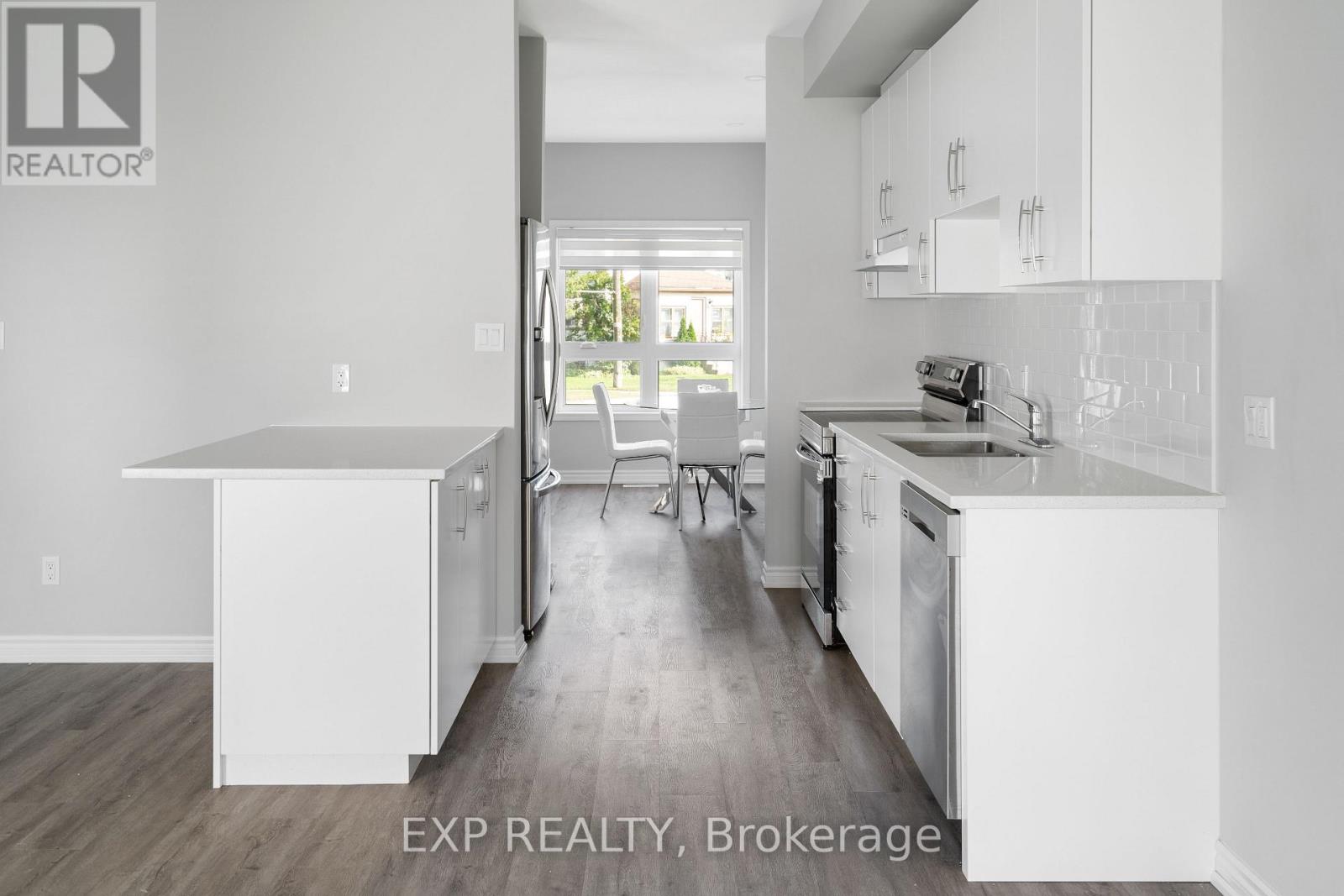 Photo 13 of 62 St George Street, Welland ON