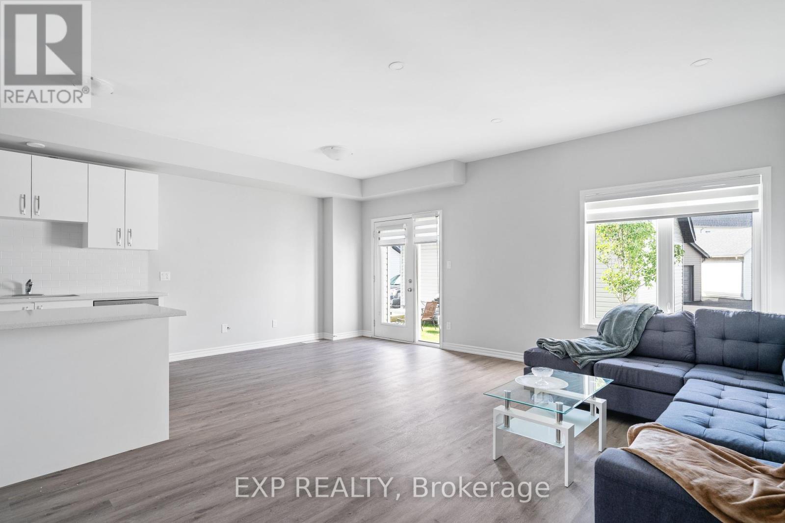 Photo 17 of 62 St George Street, Welland ON