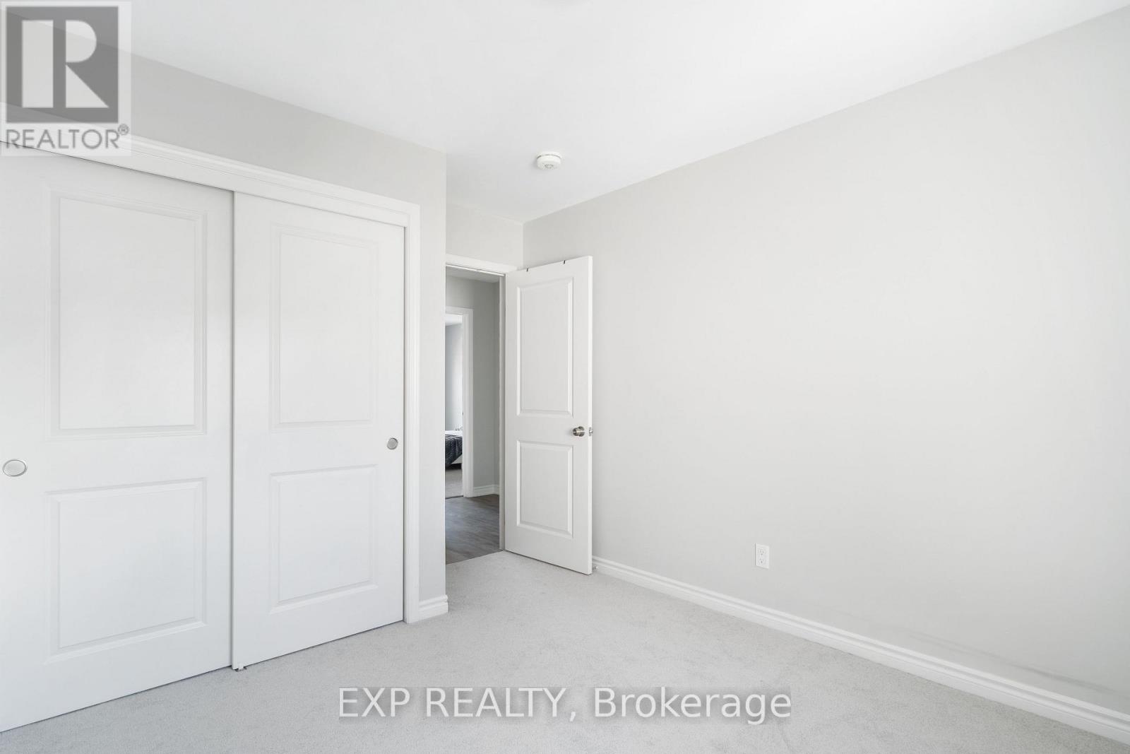 Photo 24 of 62 St George Street, Welland ON