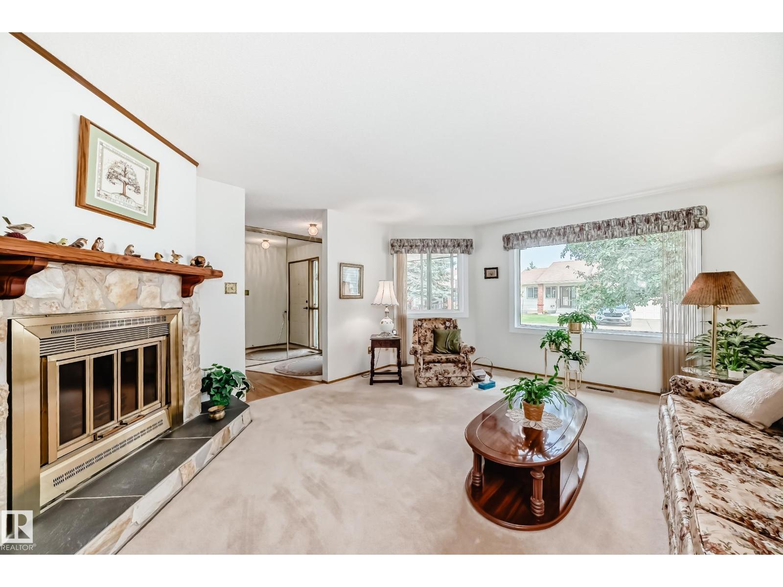 Photo 17 of 10652 153 Av Nw, Edmonton AB