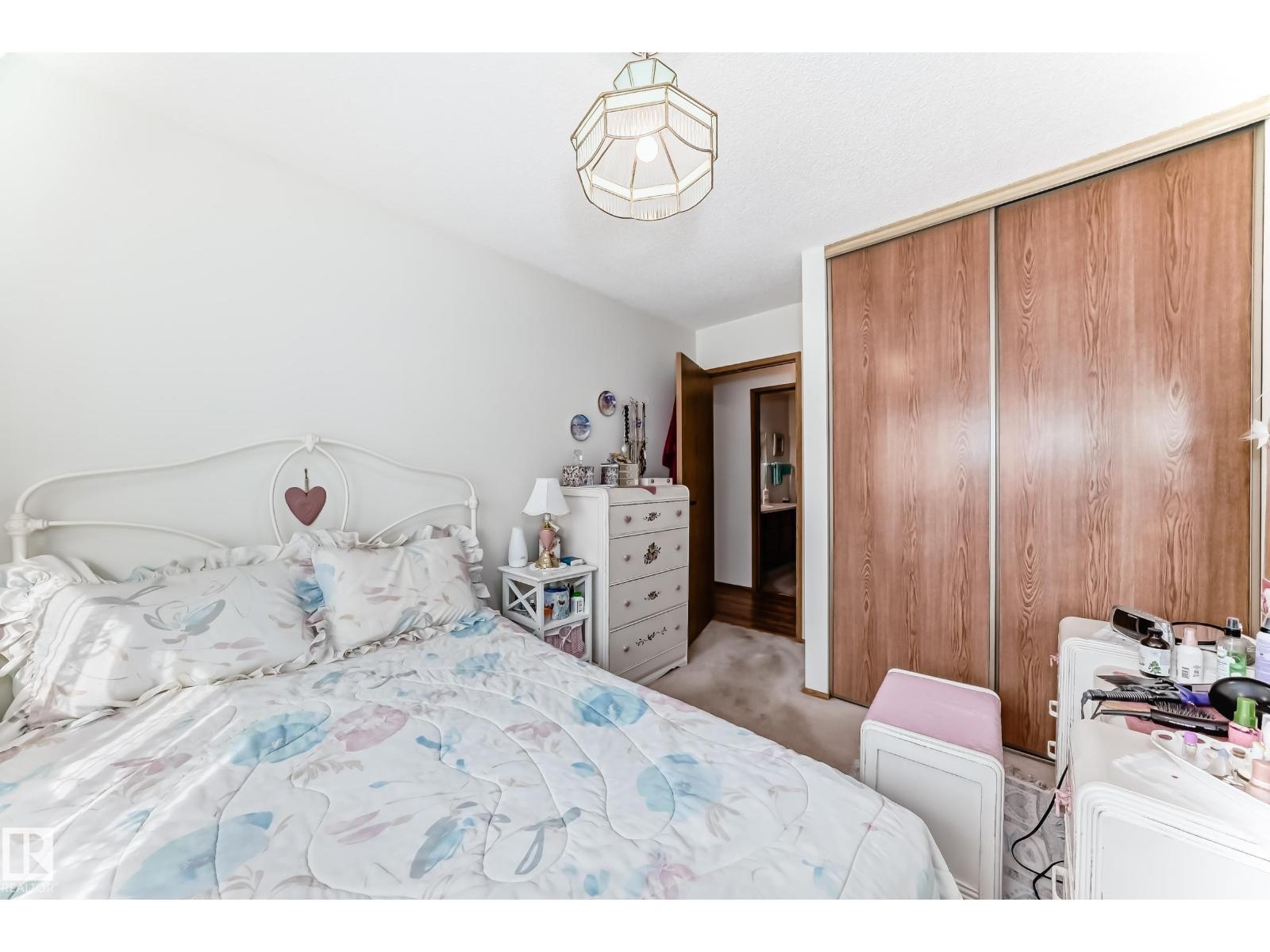 Photo 24 of 10652 153 Av Nw, Edmonton AB