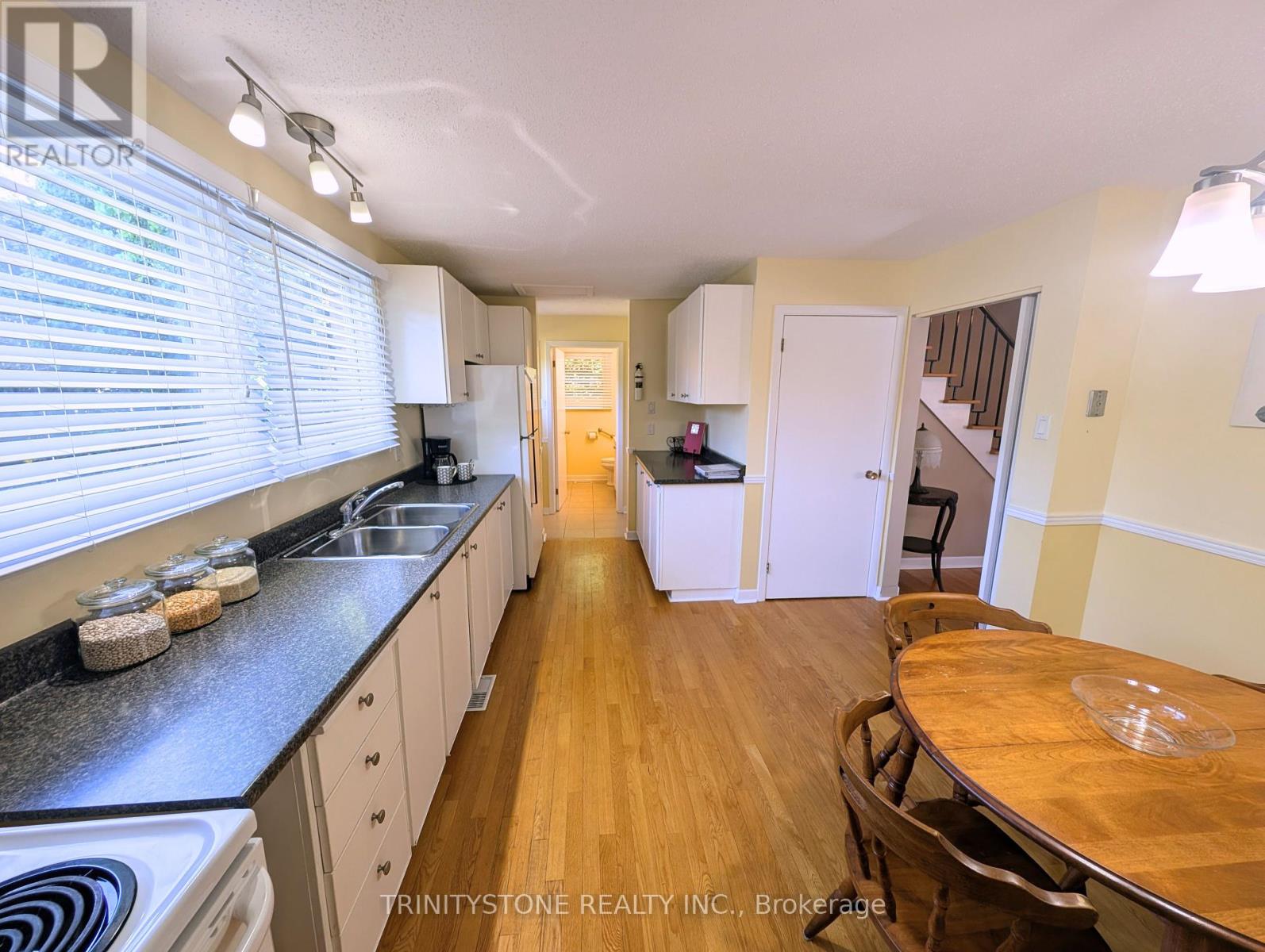 Photo 11 of 7 Pulford Crescent, Ottawa ON