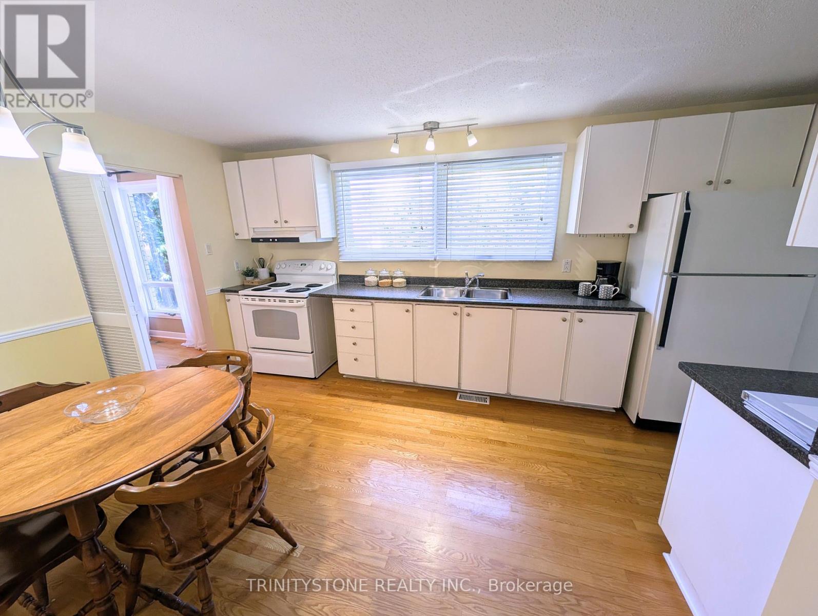 Photo 13 of 7 Pulford Crescent, Ottawa ON