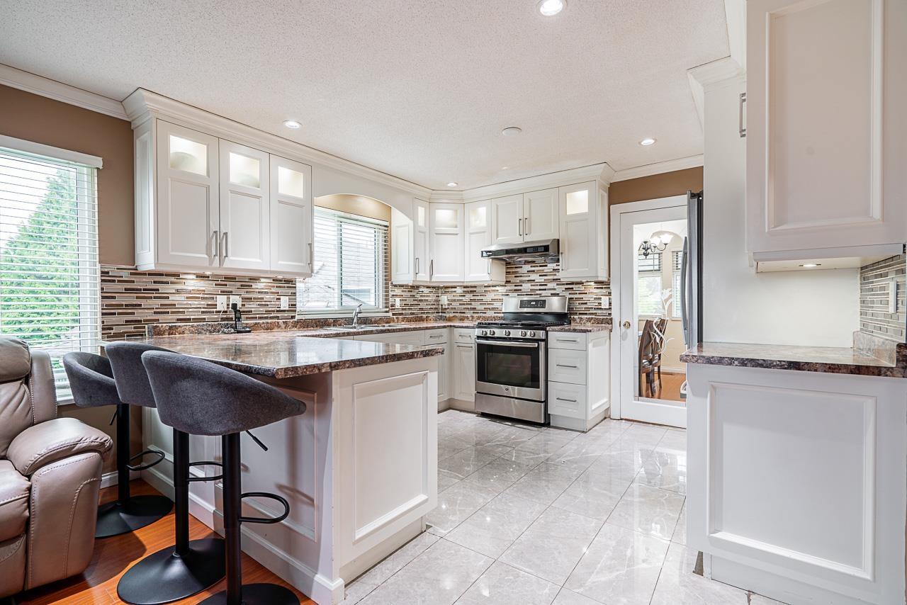 Photo 16 of 13286 98 Avenue, Surrey BC