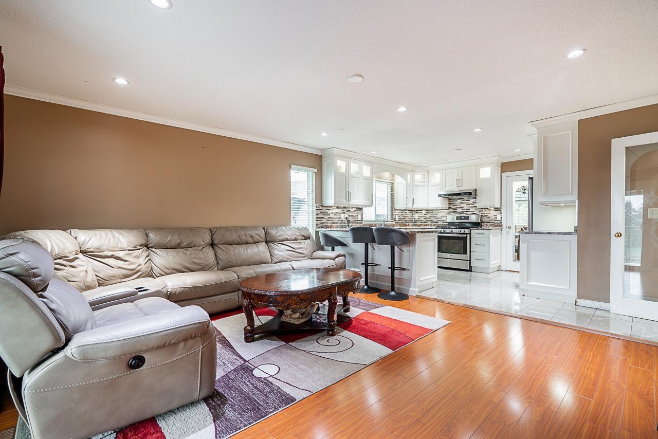 Photo 19 of 13286 98 Avenue, Surrey BC