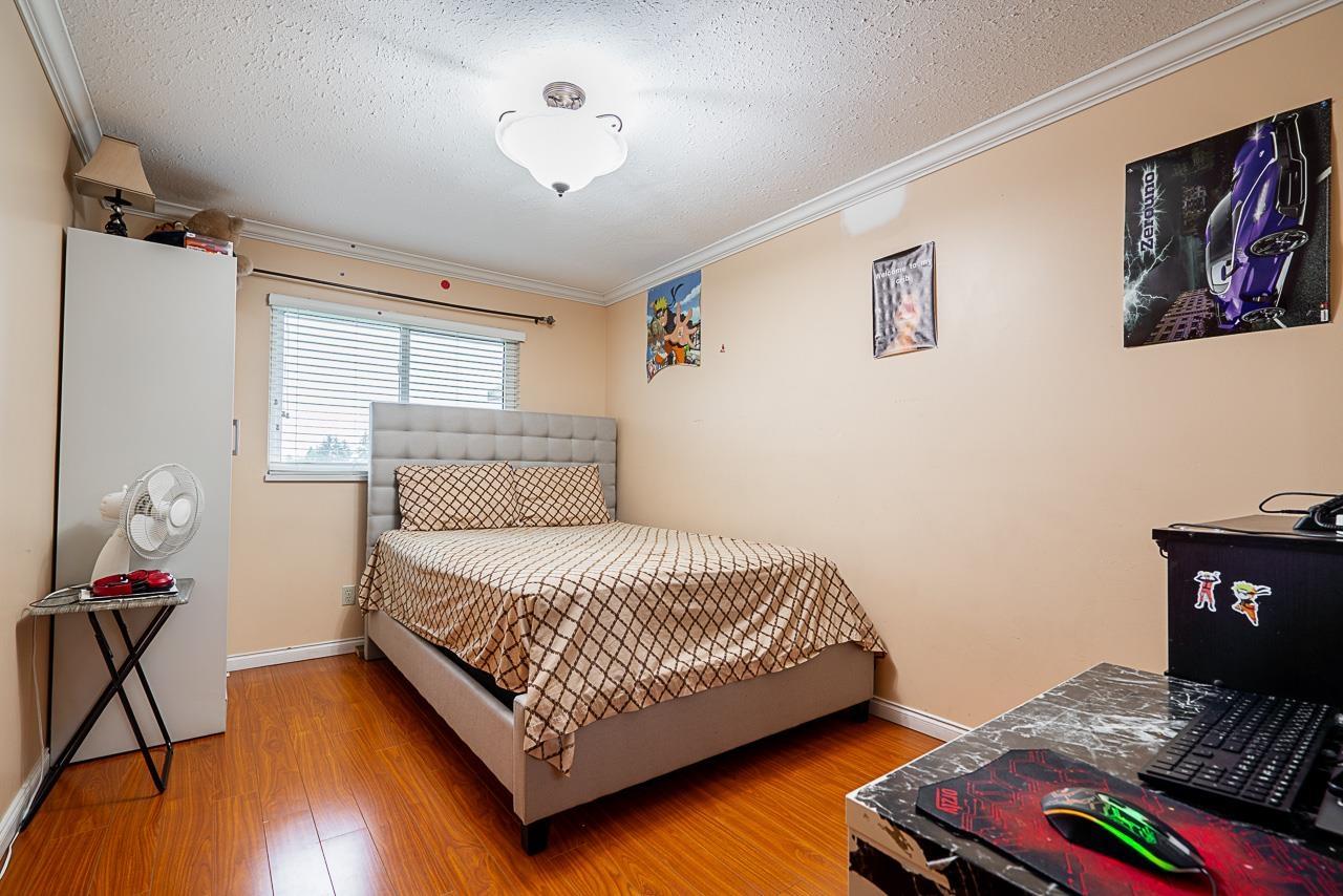 Photo 25 of 13286 98 Avenue, Surrey BC
