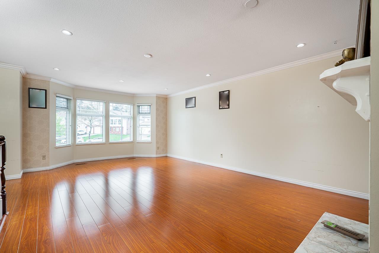 Photo 6 of 13286 98 Avenue, Surrey BC