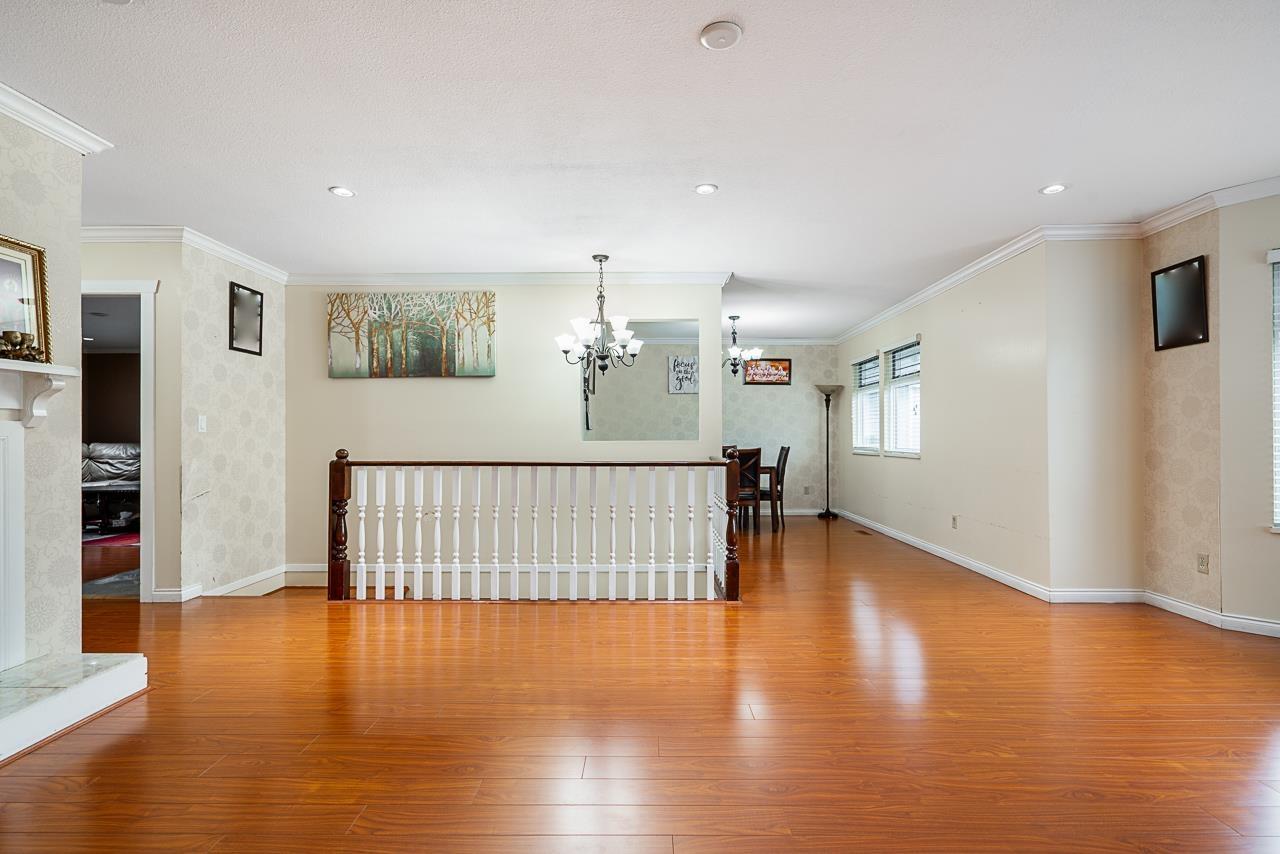 Photo 8 of 13286 98 Avenue, Surrey BC