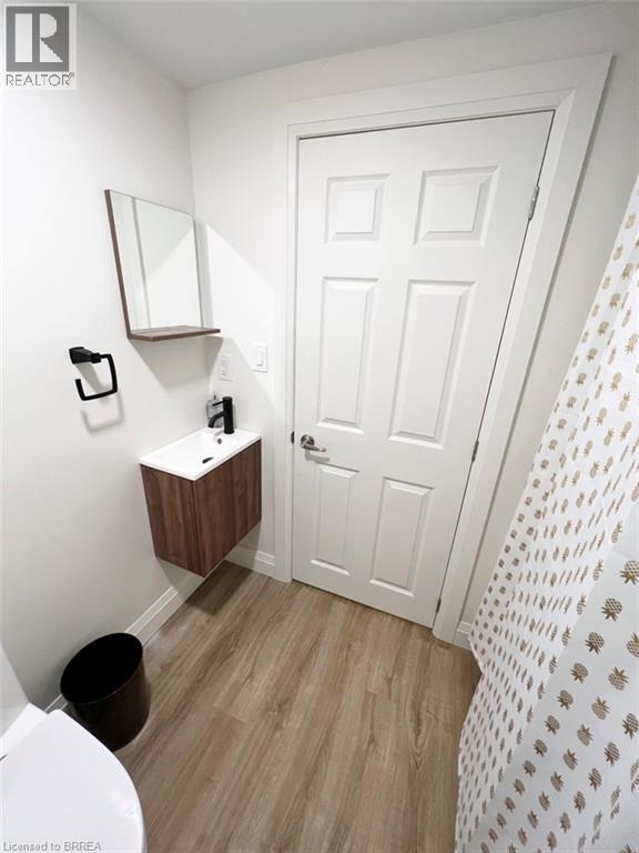 Photo 9 of 19 B Creeden Street, Paris ON