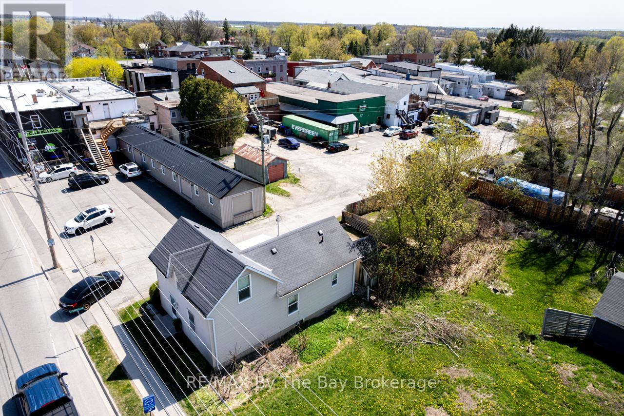Photo 24 of 8 Yonge Street N, Springwater ON