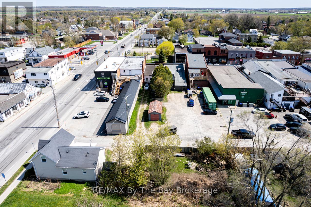 Photo 30 of 8 Yonge Street N, Springwater ON
