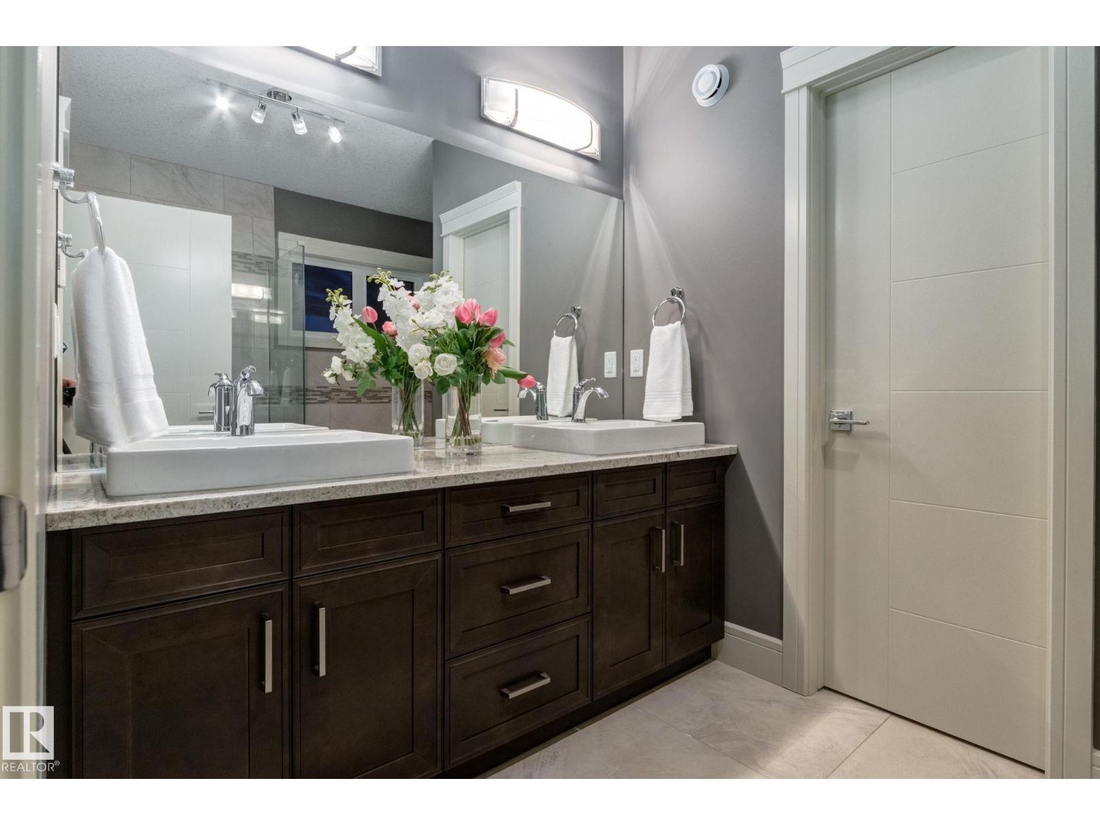 Photo 28 of 4096 Whispering River Dr Nw, Edmonton AB