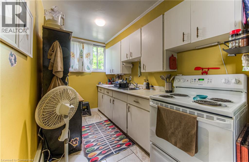 Photo 27 of 76 Barbara Crescent, Kitchener ON