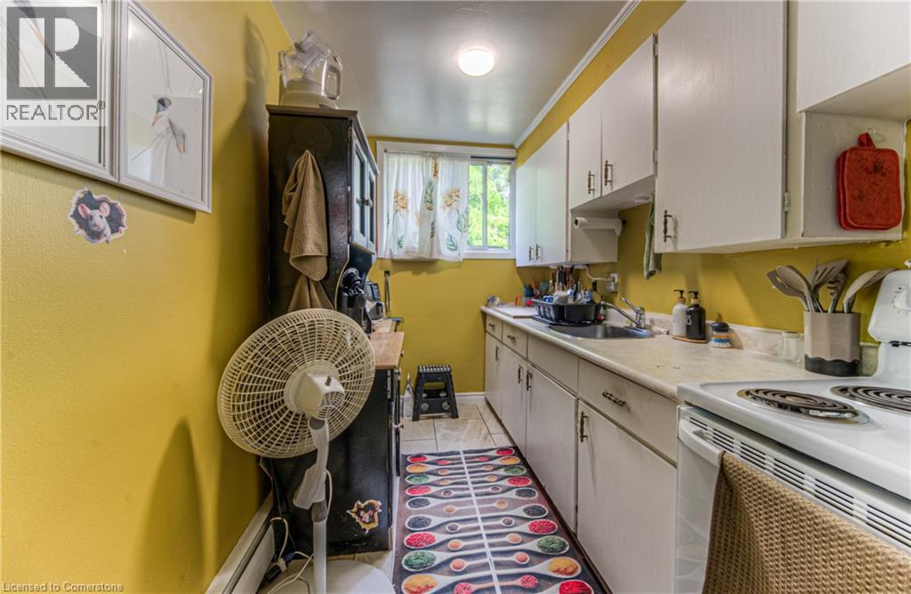 Photo 28 of 76 Barbara Crescent, Kitchener ON