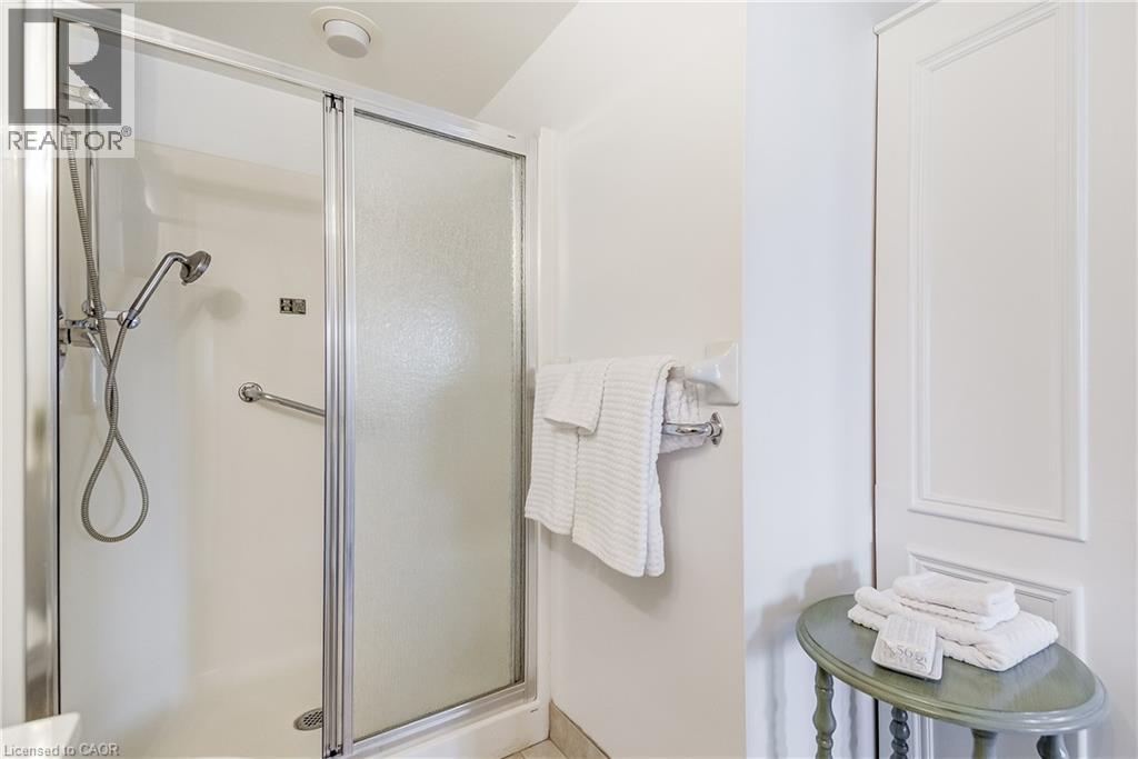 Photo 14 of 100 Burloak Drive Unit 1416, Burlington ON