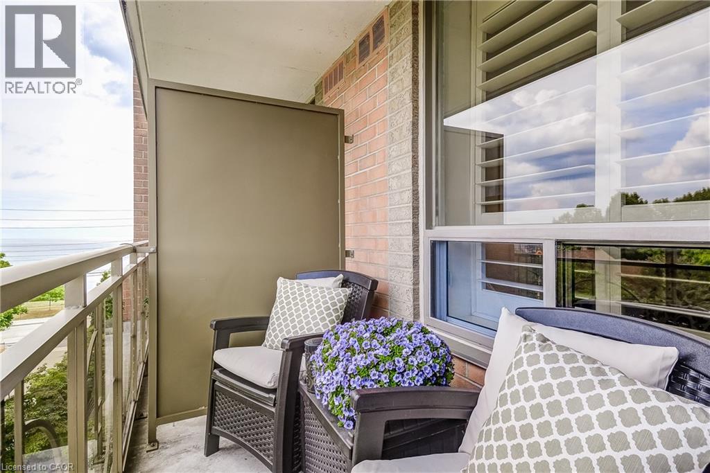 Photo 28 of 100 Burloak Drive Unit 1416, Burlington ON