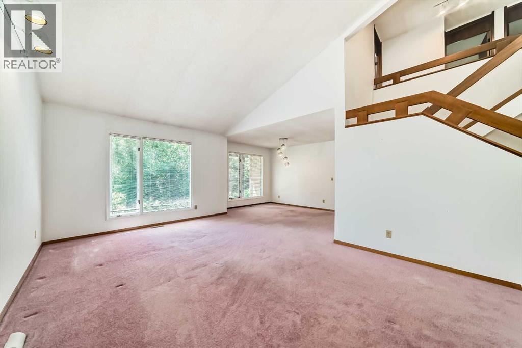 Photo 14 of 111 Deercross Road Se, Calgary AB