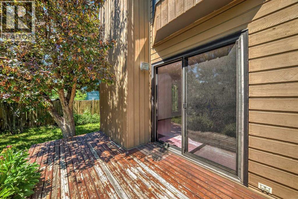 Photo 43 of 111 Deercross Road Se, Calgary AB