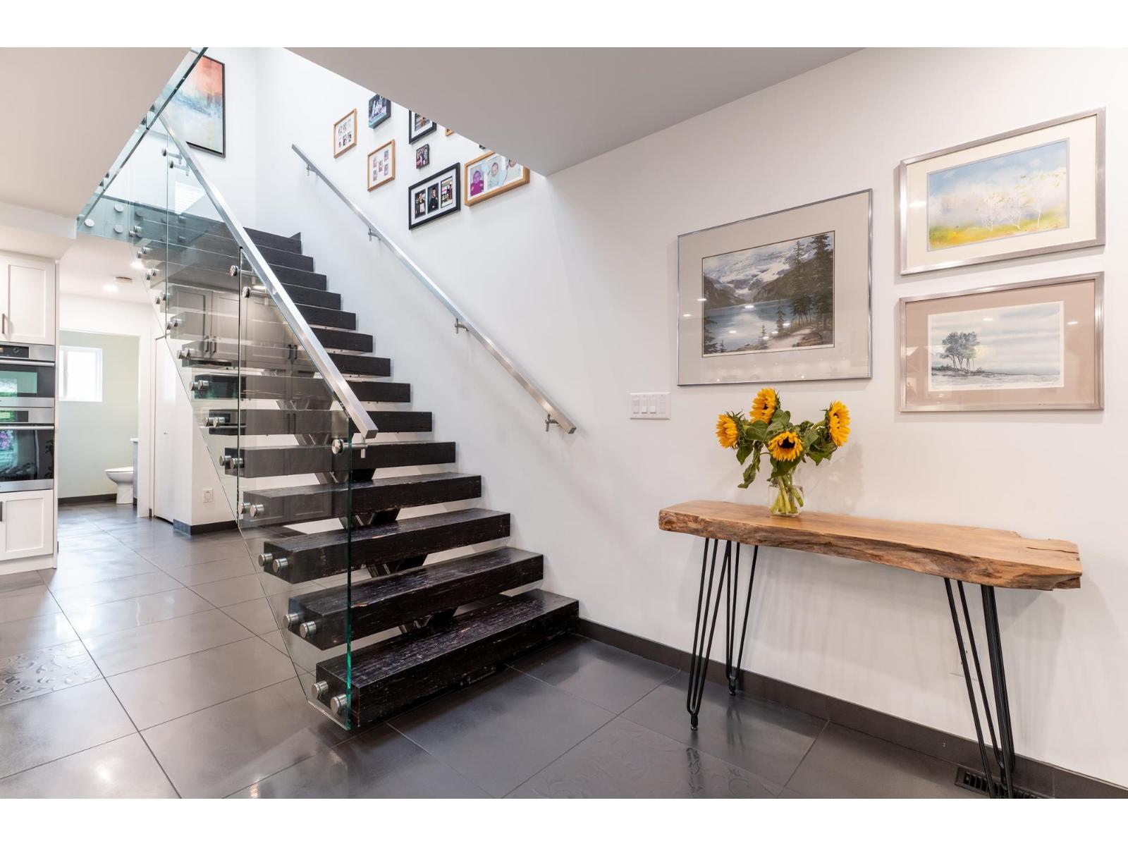 Photo 14 of 7 15161 Prospect Avenue, White Rock BC