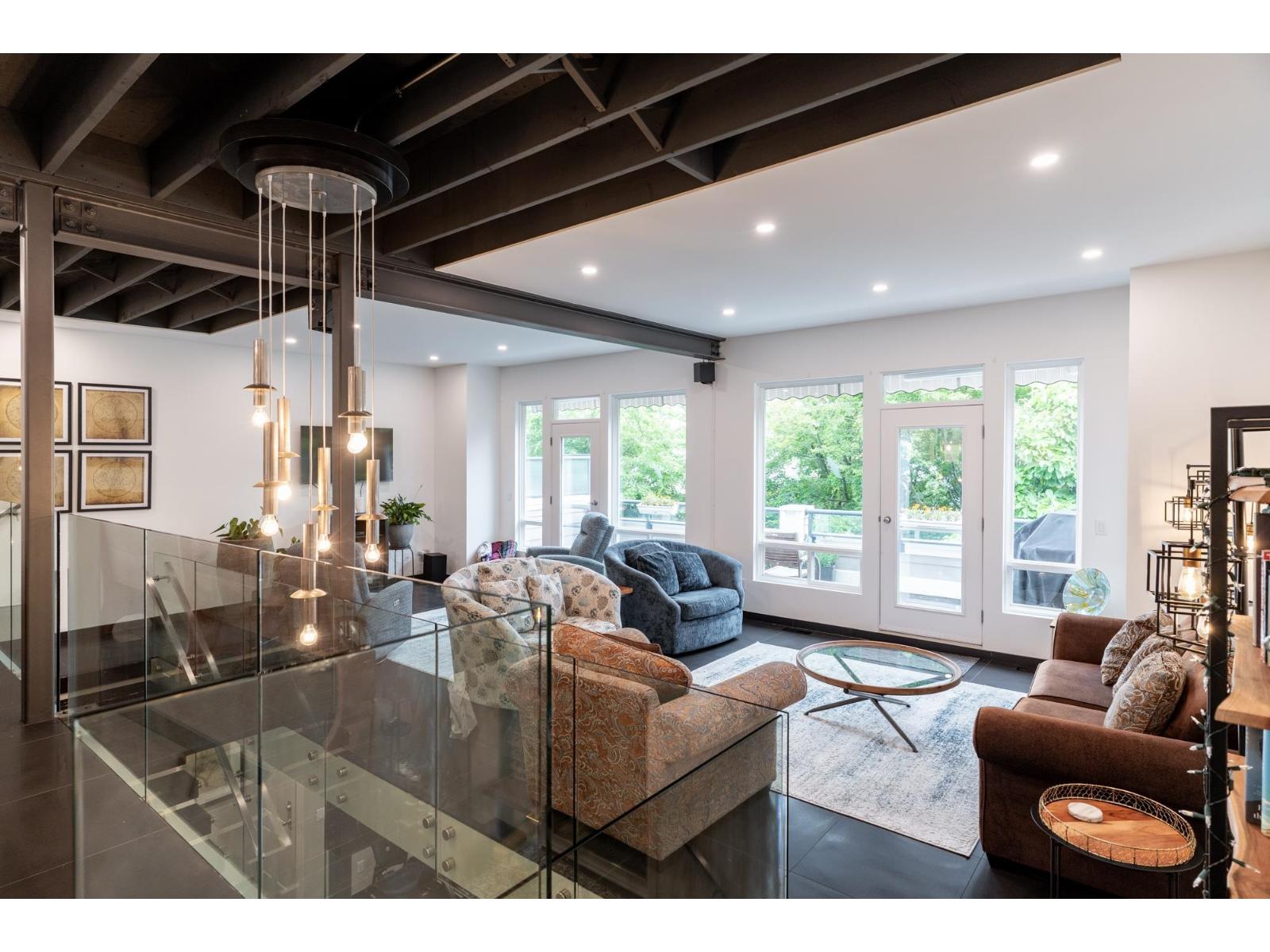 Photo 13 of 7 15161 Prospect Avenue, White Rock BC