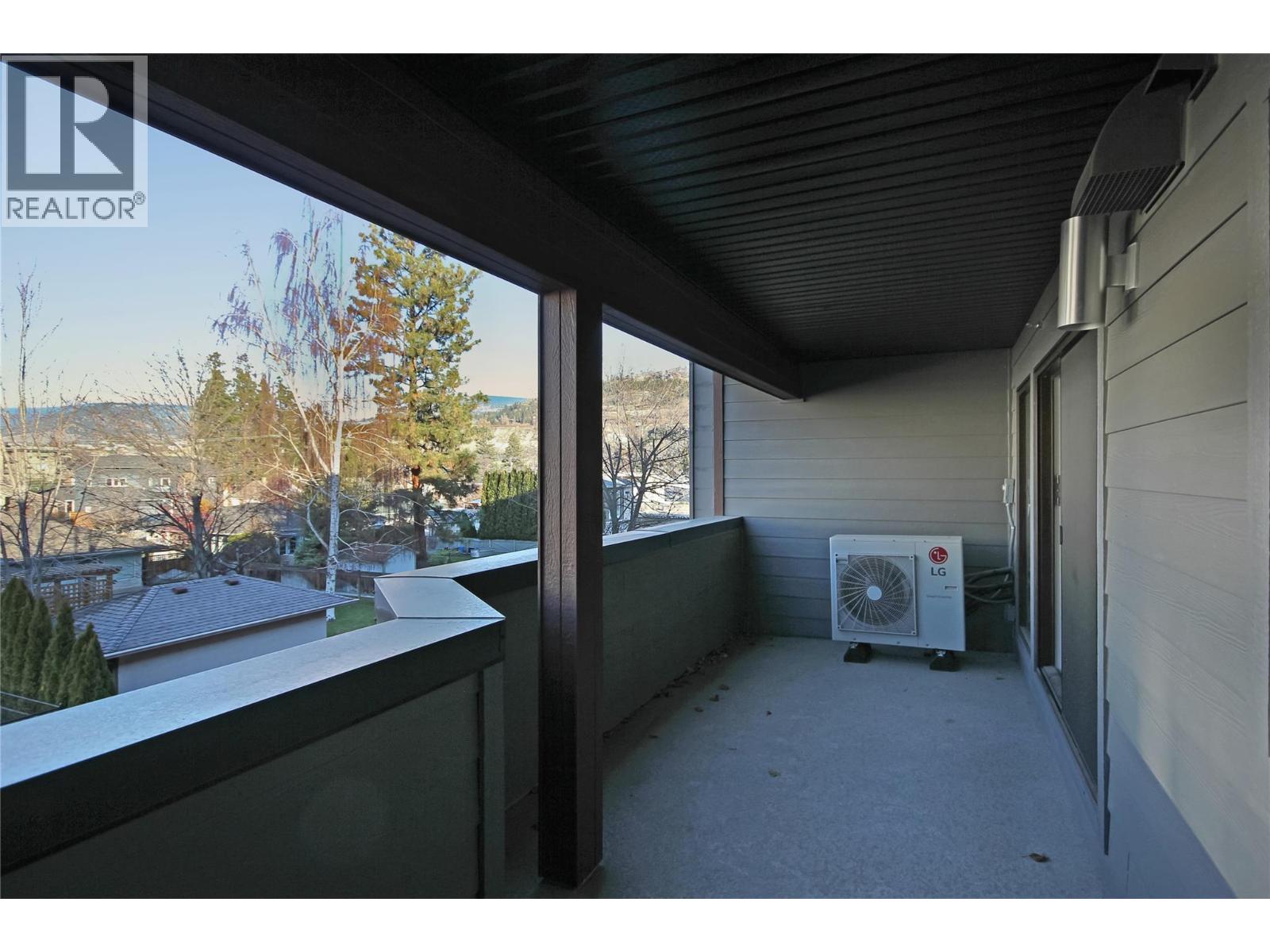 209 217 Elm Avenue, Penticton