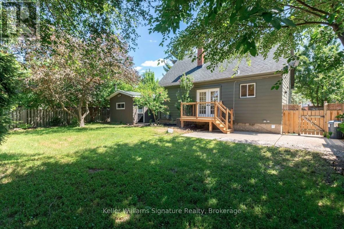 Photo 39 of 44 Grove Crescent, Brantford ON