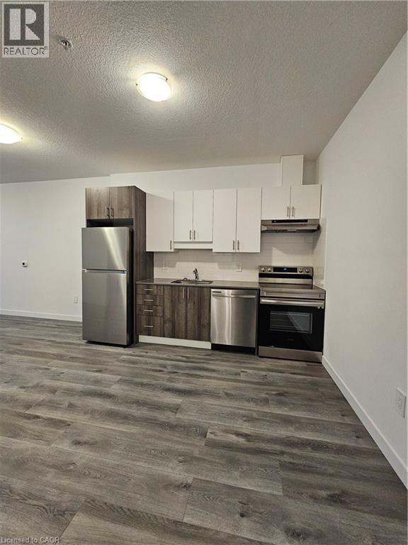 Photo 4 of 1434 Highland Road W Unit 107, Kitchener ON